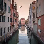 Canal Dream Cosy With Canal View Дом отдыха *